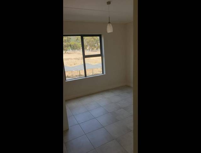 1 BEDROOM PROPERTY TO RENT IN GREENBAY ECO ESTATE